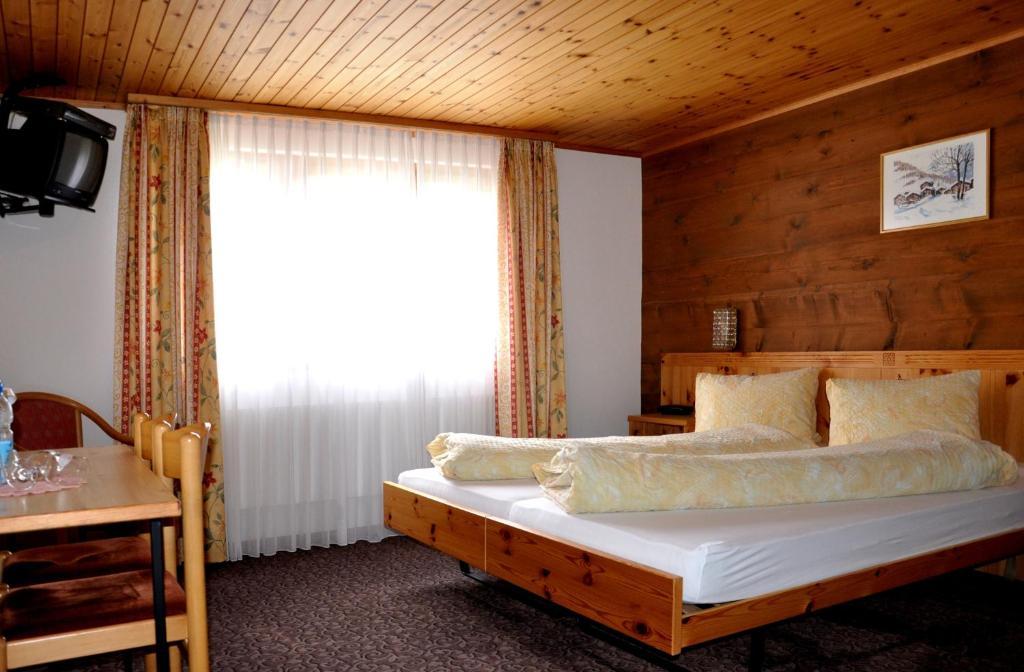 Hotel Tenne Reckingen Room photo