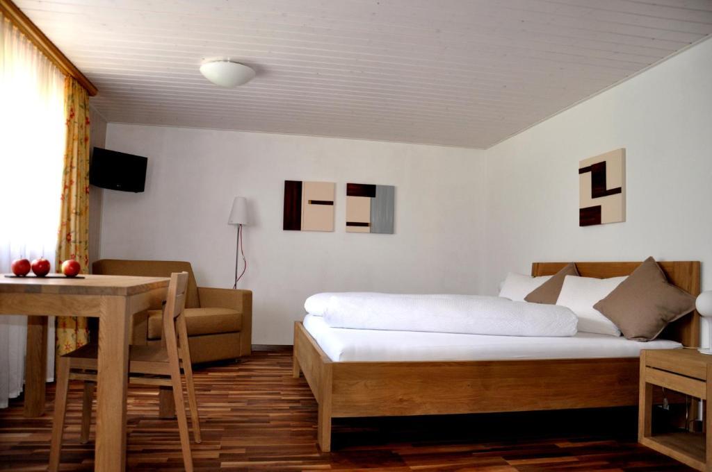 Hotel Tenne Reckingen Room photo